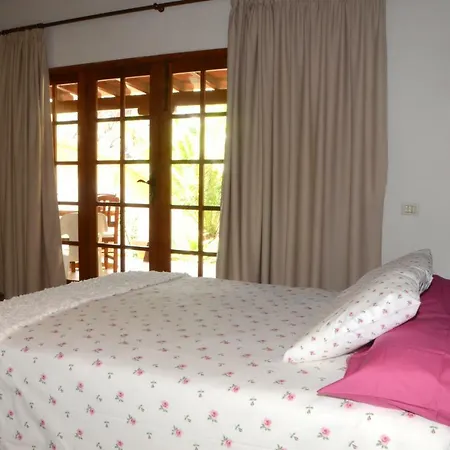 Casa Rosas Del Agua Country house